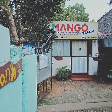 Mango Palace Hotell Varkala Exteriör bild