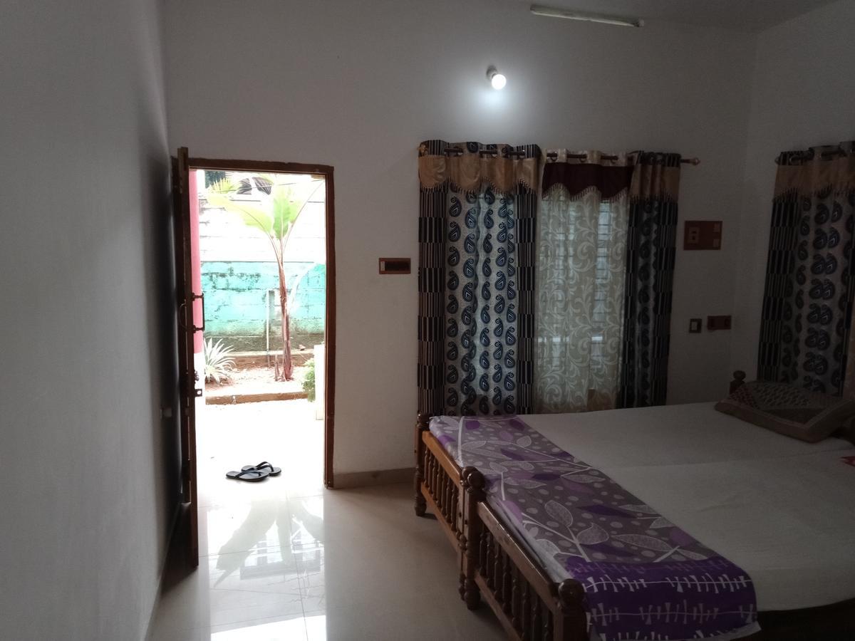 Mango Palace Hotell Varkala Exteriör bild