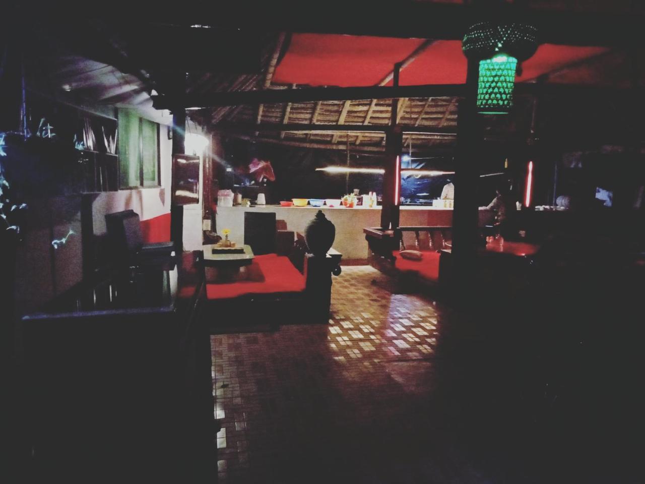 Mango Palace Hotell Varkala Exteriör bild